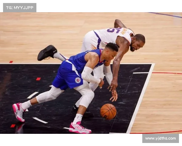 nba最新资讯赛事_NBA最新赛事速递季后赛激战东西部豪强对决精彩回顾 nba最新资讯赛事_NBA最新赛事速递季后赛激战东西部豪强对决精彩回顾
